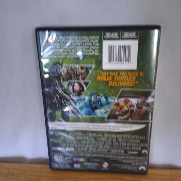 Teenage Mutant Ninja Turtles DVD - Picture 5 of 6